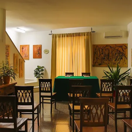 לינה וארוחת בוקר Atenea 191 אגריג'נטו